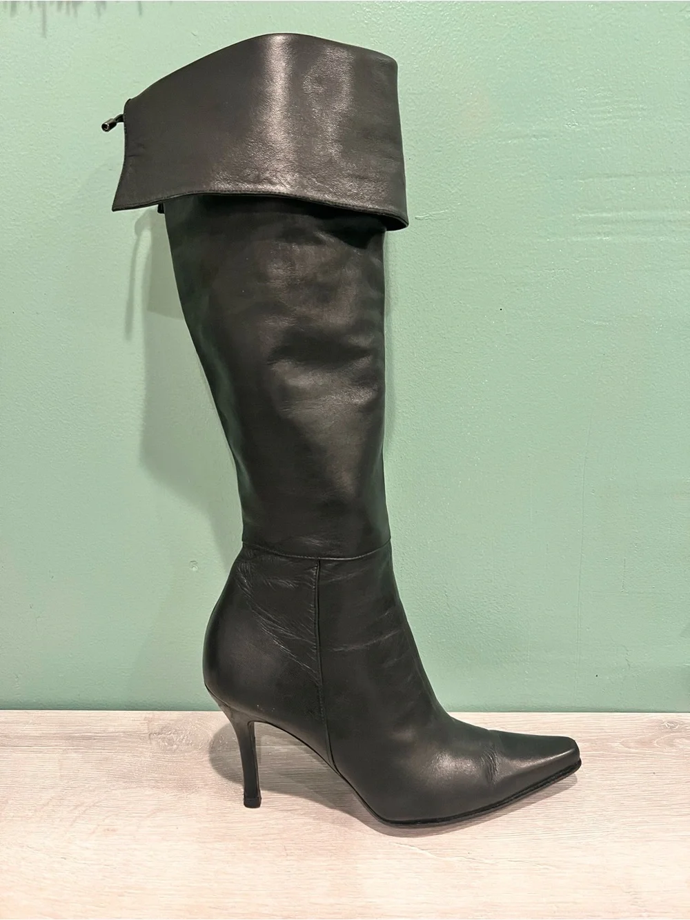 Stuart Weitzman reflected beautiful